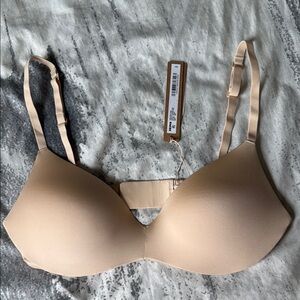SKIMS Tan Seamless T-Shirt Bra